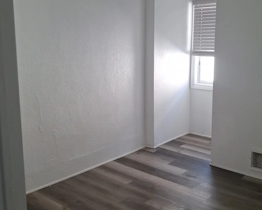 22 N Sophia St