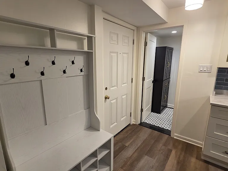 7429 N Claremont Ave #B — Photo 8