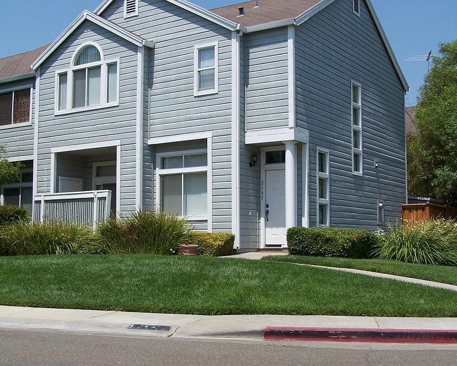 1st image of 3157 Woods Cir