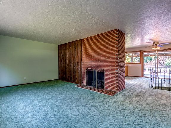 3rd image of 6405 NE 12th Ave