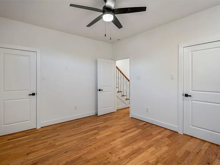 6320 Del Rio St — Photo 6
