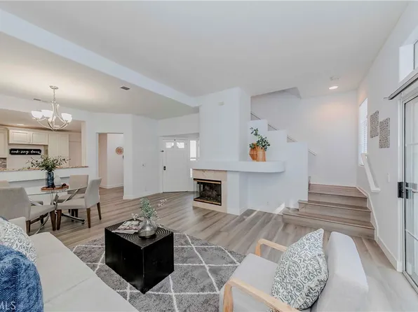 2198 Flame Flower Ln, Fullerton, CA 92833