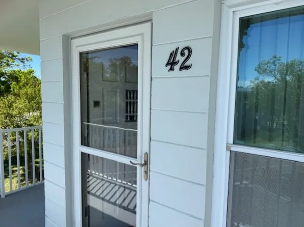 2380 World Parkway Blvd APT 42, Clearwater, FL 33763