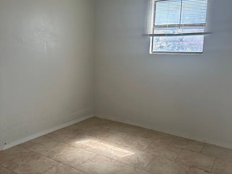 3713 Mallard Dr — Photo 6