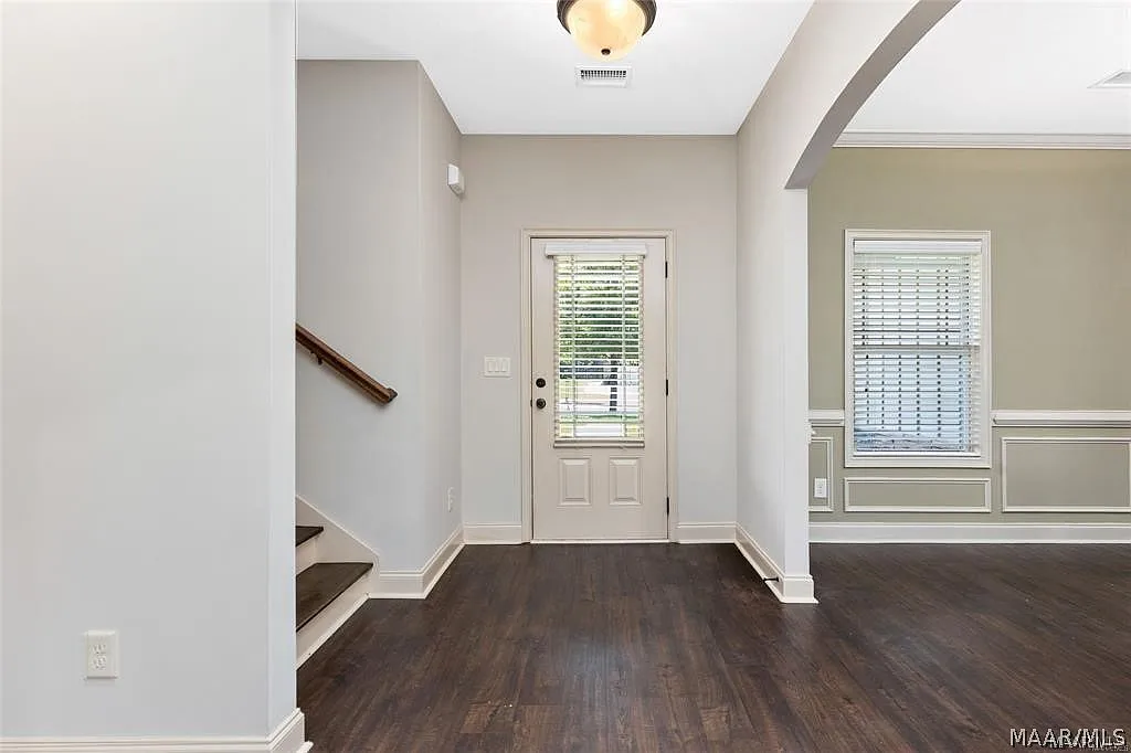 4 bed, 3.5 bath, 2976 sqft, $2,600 — Photo 3