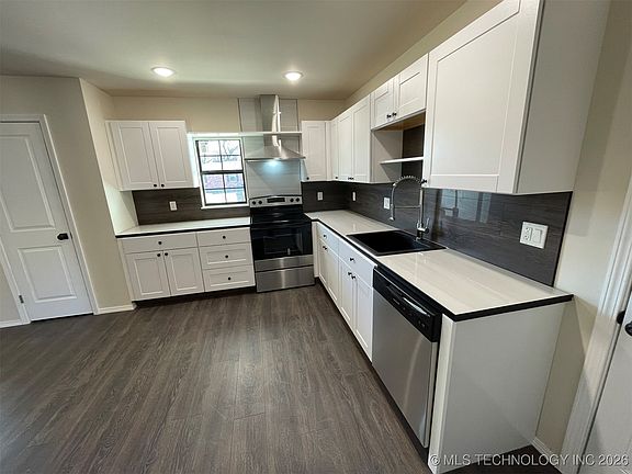 4th image of 127 Birch Dr