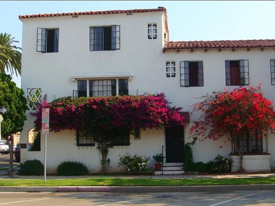 1st image of 102 Bonito Ave #102