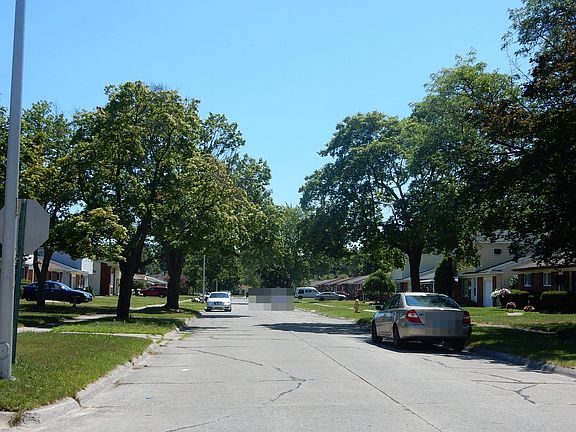 5th image of 32501 Grandview Ave