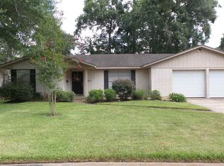 6375 Carnation Dr, Beaumont, TX 77706