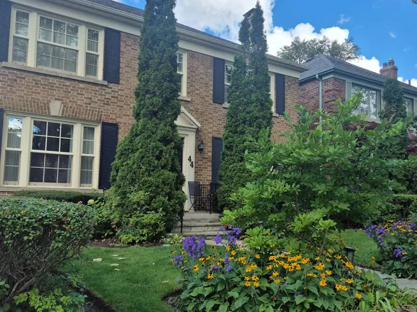44 Ridge Hill Dr, Toronto, ON M6C 2J4
