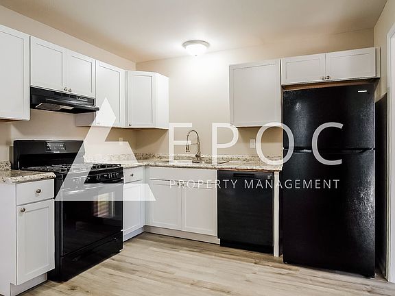 3rd image of 2309 N Xanthus Ave