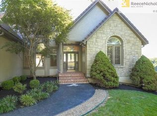 1025 NE Snowberry St, Lees Summit, MO 64064