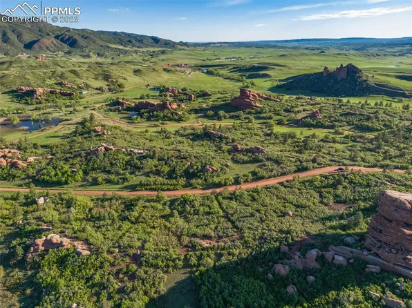 6336 Country Club Dr, Larkspur, CO 80118