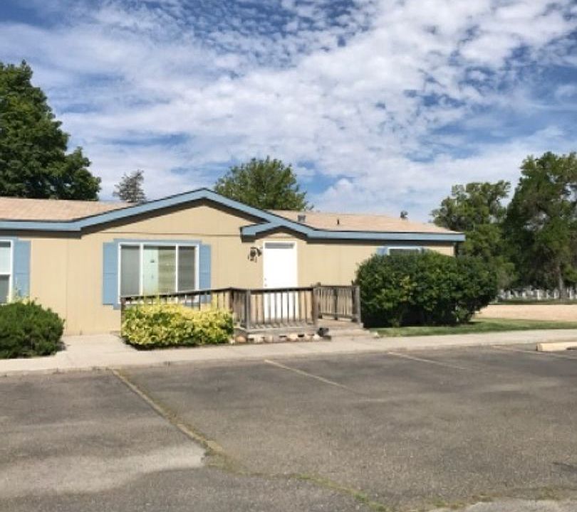1st image of 121 Aspenwood Dr
