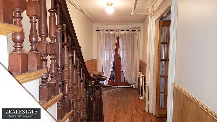 Rented by ZealEstate Group Inc | media 43