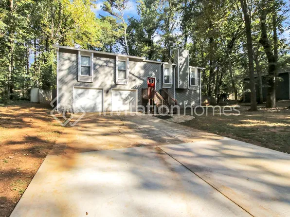 1107 Wildwood Ln, Lawrenceville, GA 30046