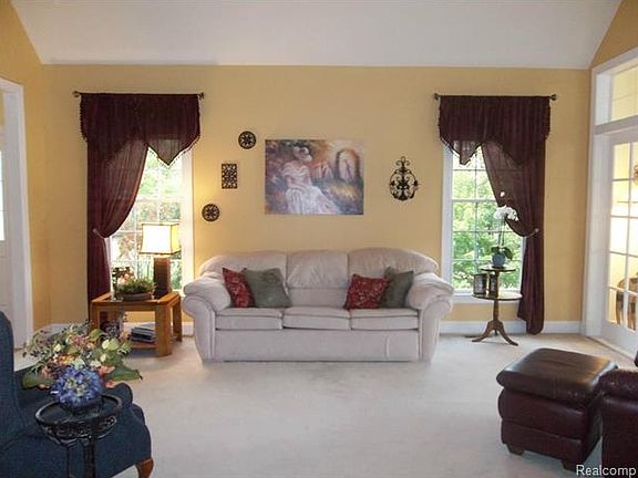 5th image of 25874 Island Lake Dr #1