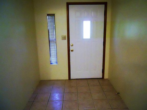 4th image of 7200 Quail Hollow NE