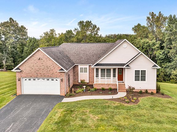 2nd image of 490 Freedom Ln