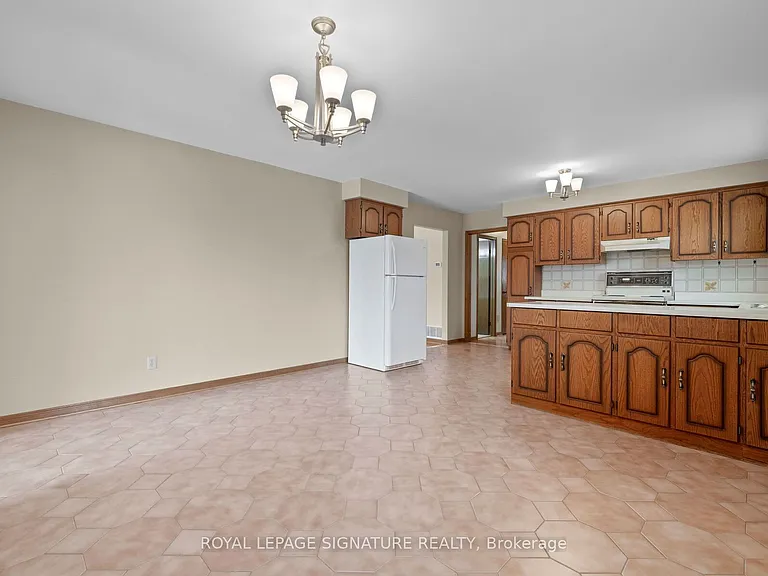 5 Acacia Ave — Photo 15