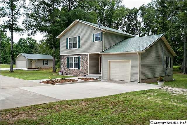 1st image of 1802 Woodbreeze Cir SE
