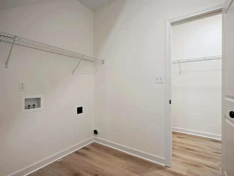 6387 Jameson Cv — Photo 11