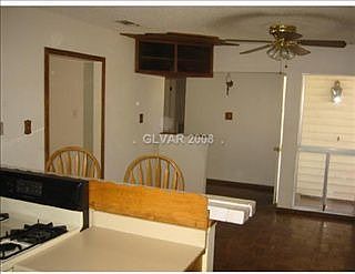 4th image of 4115 Vancouver Ave