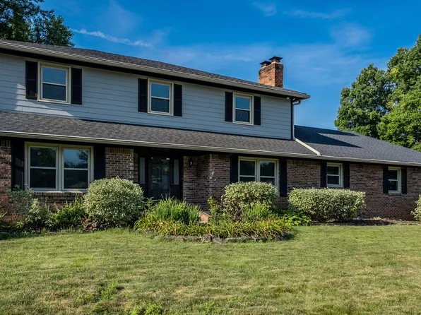 7313 Highburry Dr, Indianapolis, IN 46256