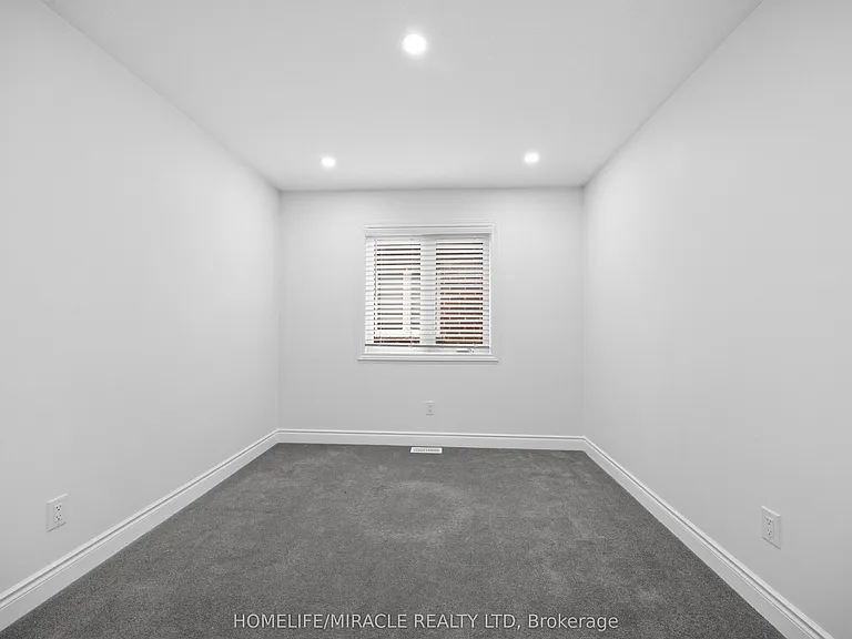 196 Freure Dr — Photo 35