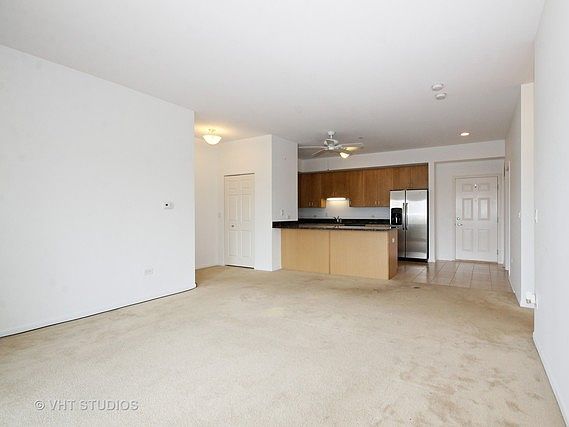 4th image of 5100 W 96th St APT 332