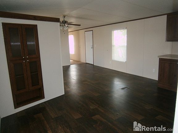 5th image of 1109 Redman Dr