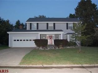 15 Lippizan Rd, Saint Peters, MO 63376