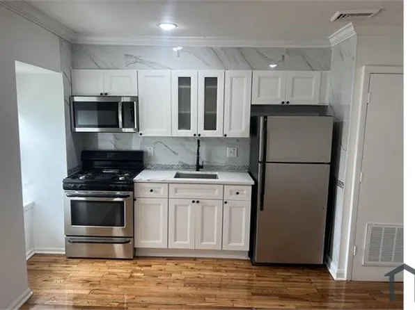 4064 Aspen St #3, Philadelphia, PA 19104