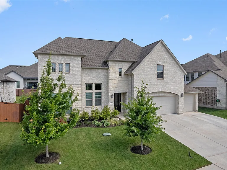 209 Rio Ranchero Rd — Photo 2