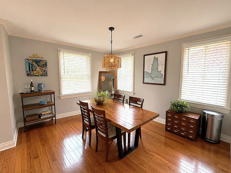 5519 Clara St — Photo 2