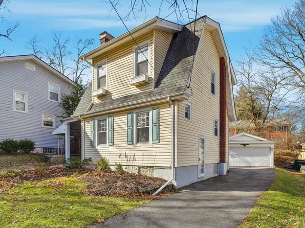 6211 Bona Vista Pl, Cincinnati, OH 45213