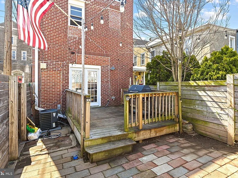 4626 E Thompson St — Photo 25