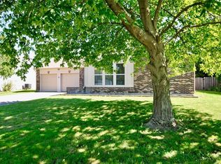 3810 Pebble Creek Dr, Indianapolis, IN 46268