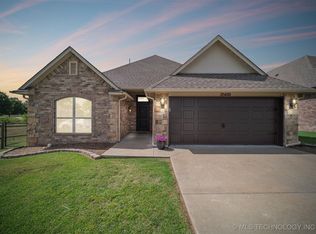 25420 Stonebridge Pkwy, Claremore, OK 74019