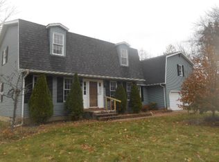 4102 Roxbury Rd, Erie, PA 16506