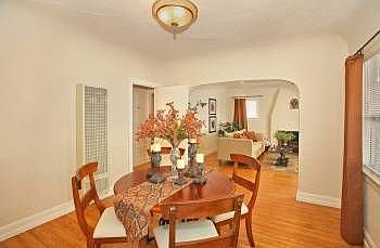 4th image of 1715 Robinson Ave