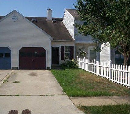 1st image of 1218 Corkwood Cir