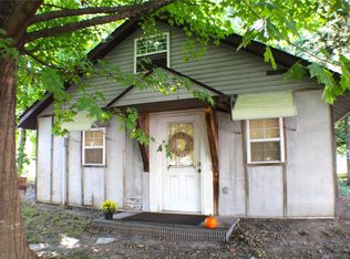 7 Roselawn Ave, Fairview Heights, IL 62208