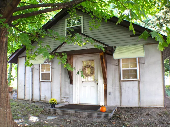 7 Roselawn Ave, Fairview Heights, IL 62208