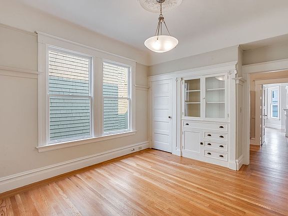 3rd image of 3400 Sacramento St Unit 11