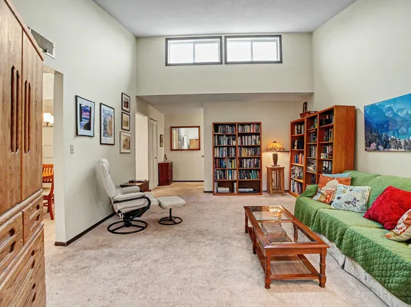 2680 Oxford St N APT 145, Roseville, MN 55113