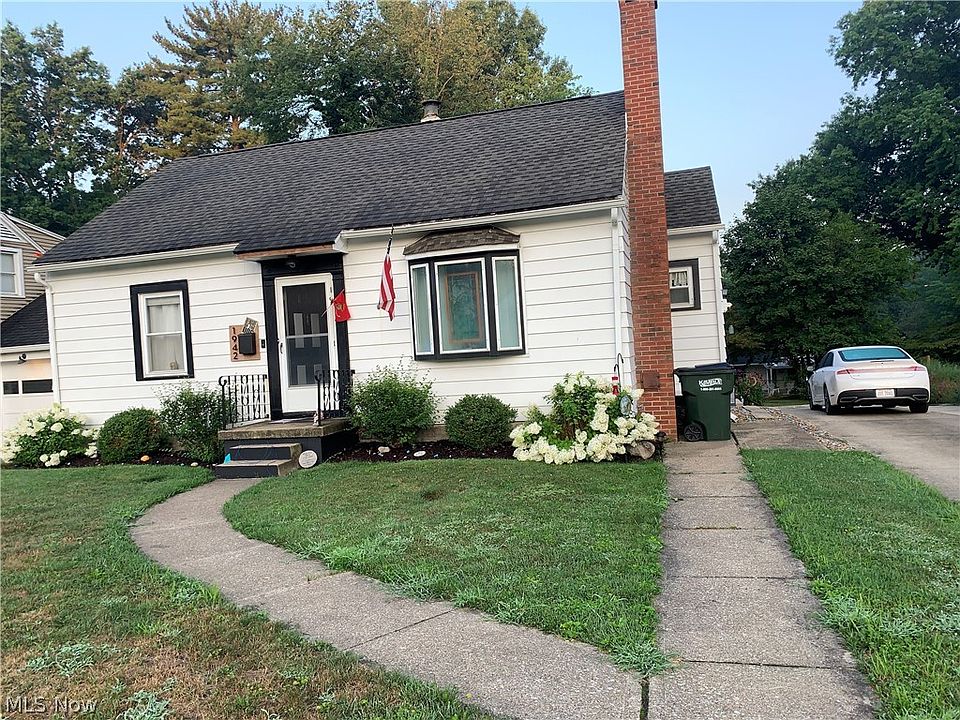 1st image of 1942 Fisher Dr