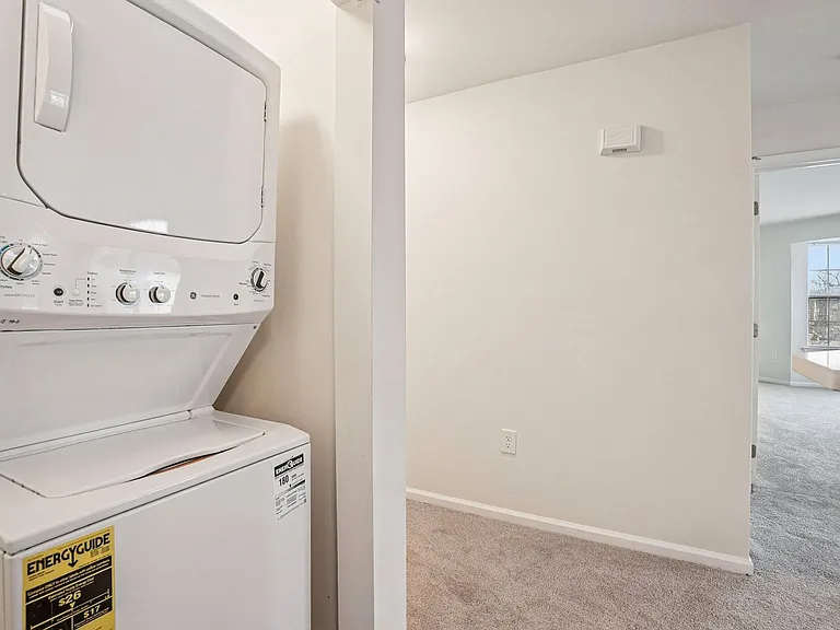 The Apartments At Weatherby — Photo 47