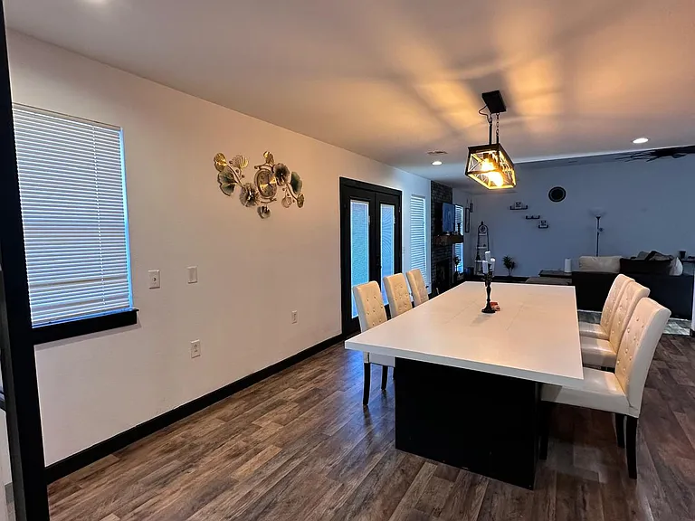 7 Stratton Ln — Photo 32