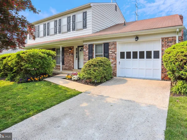 8618 Wild Olive Dr, Potomac, MD 20854